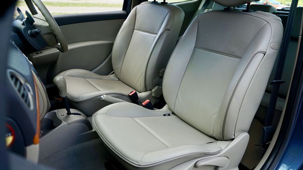Tipps zur Pflege von Autositzen aus Kunstleder